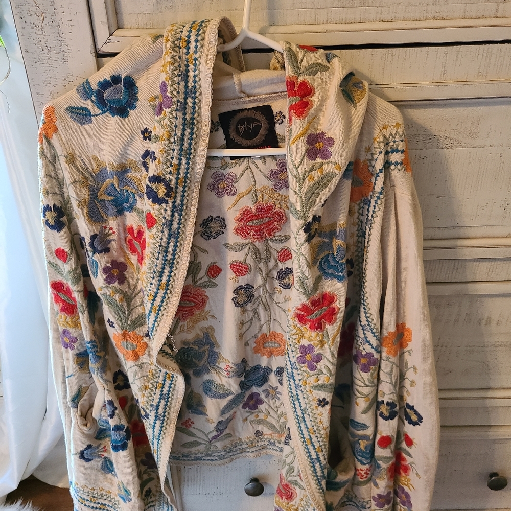 Johnny was embroidered hoodie wrap